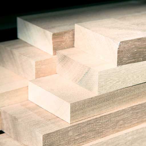 Holzverarbeitung | Internationaler Holzmarkt | (c) iStock
