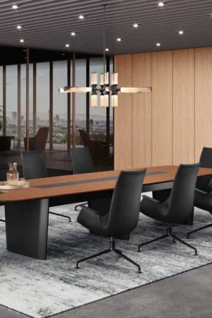 Starke Kontraste dank Nussbaum-Furnier: Der Konferenztisch Scale-Media hinterlässt Eindruck. Design: Wolfgang C. R. Mezger. Foto: Walter Knoll Starke Kontraste dank Nussbaum-Furnier: Der Konferenztisch Scale-Media hinterlässt Eindruck. Design: Wolfgang C. R. Mezger. Foto: Walter Knoll