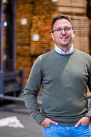 Oliver Broszeit ist einer der Geschäftsführer der Broszeit-Group. Er ist mitverantwortlich für das stetige Wachstum des Unternehmens. (Foto: Broszeit) Oliver Broszeit ist einer der Geschäftsführer der Broszeit-Group. Er ist mitverantwortlich für das stetige Wachstum des Unternehmens. (Foto: Broszeit)