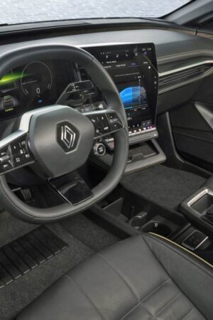 Der Innenraum des neuen Renault Megane E-Tech. Foto: Renault Megane E-Tech Electric (credits: © Renault Communications / Rights reserved) Der Innenraum des neuen Renault Megane E-Tech. Foto: Renault Megane E-Tech Electric (credits: © Renault Communications / Rights reserved)