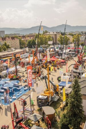 Von 2. bis 5. September 2026 wird das Messegelände Klagenfurt erneut zum internationalen Treffpunkt der Forst- und Holzwirtschaft (c) Kärtner Messe