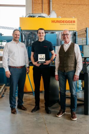 Die Hans Hundegger AG aus Hawangen ist mit dem TOP 100-Siegel 2026 ausgezeichnet worden. (c) Hundegger